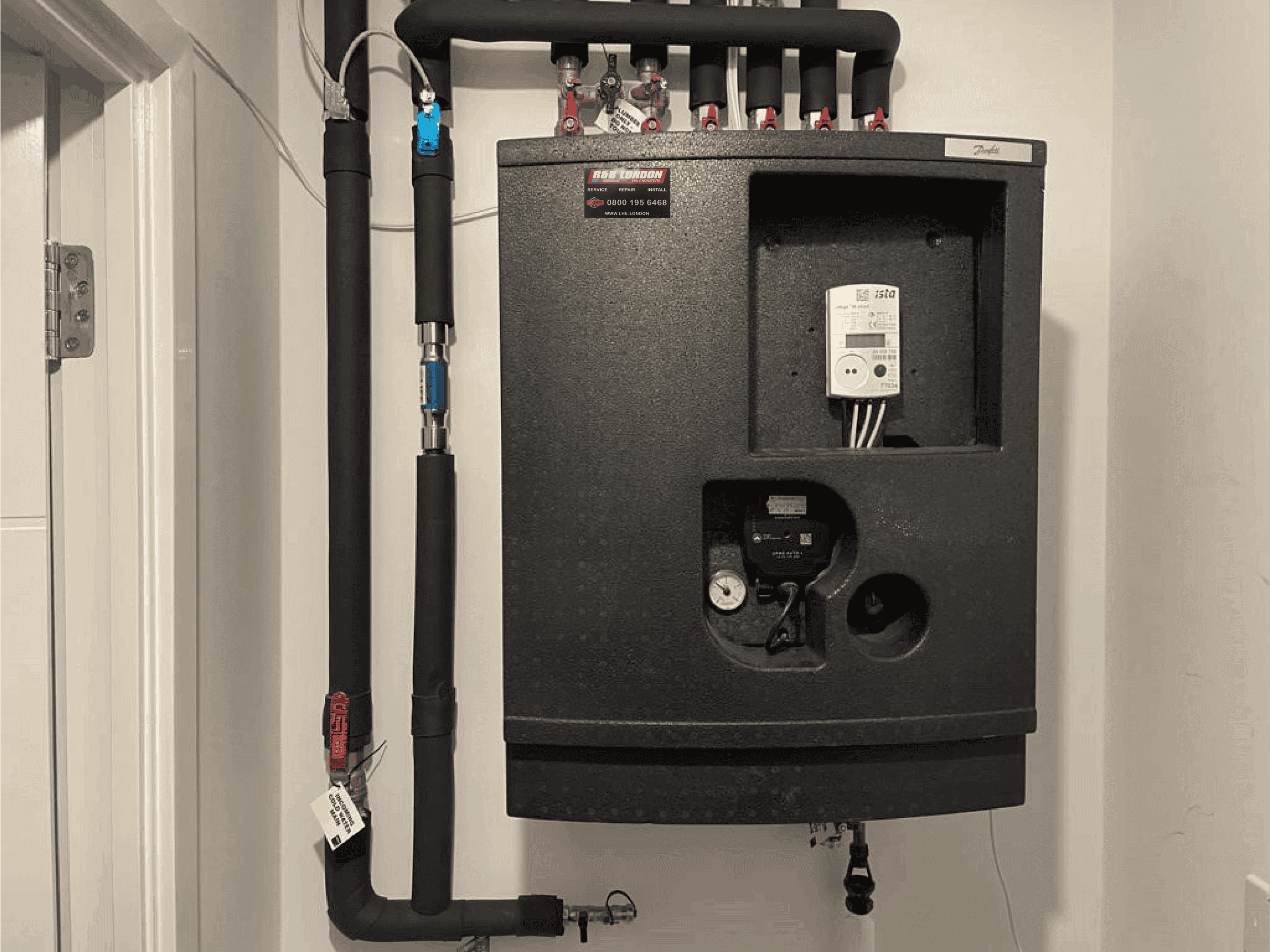 The Role of HIU Service London in Modern Residential Buildings